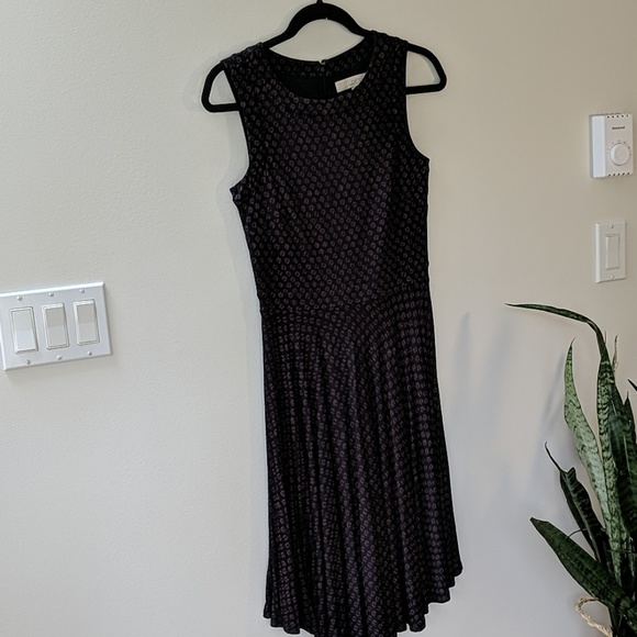 LOFT dress - Picture 2 of 6